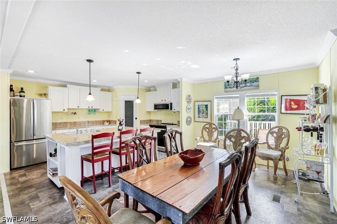 4 Bed SingleFamilyResidence for Sale in Goodland Isles, photo 2