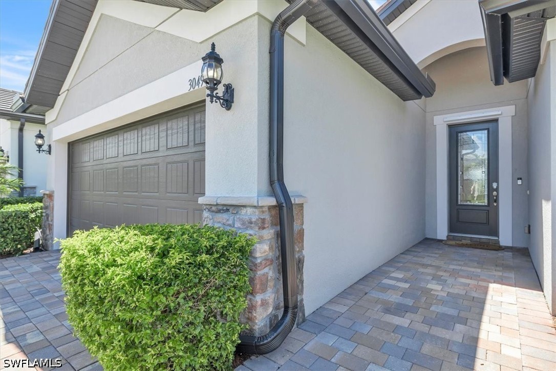 3 Bed SingleFamilyResidence for Sale in Alva, photo 2