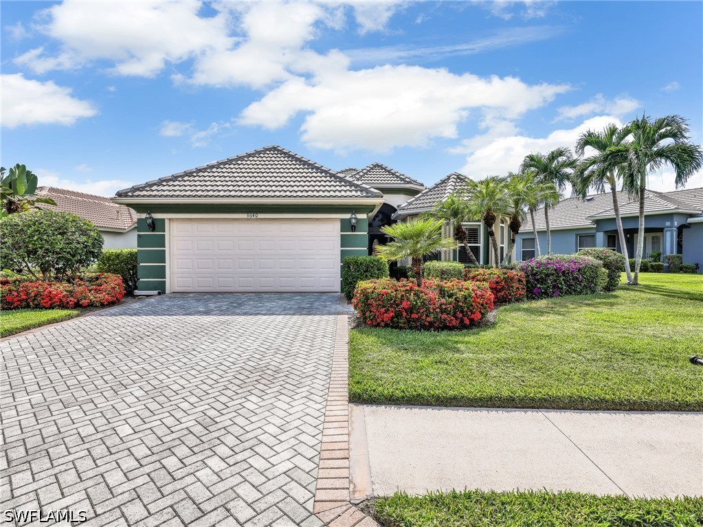 3 Bed Pool Home for Sale in Rookery Pointe, photo 2