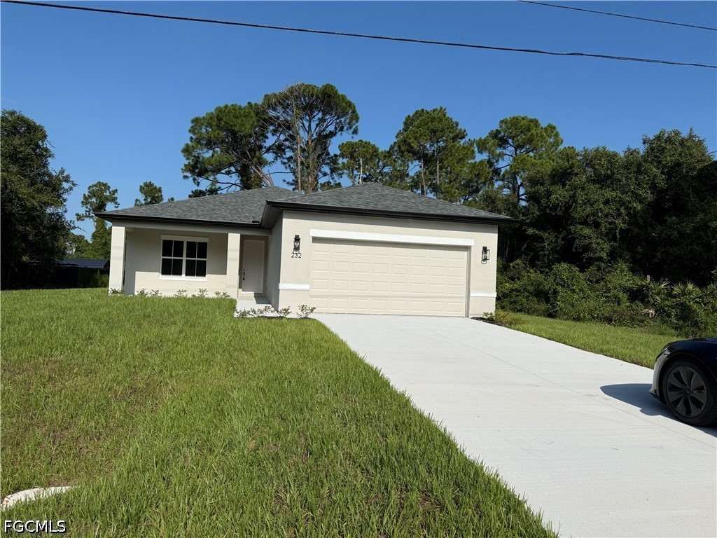 3 Bed SingleFamilyResidence for Sale in Lehigh Acres, photo 2