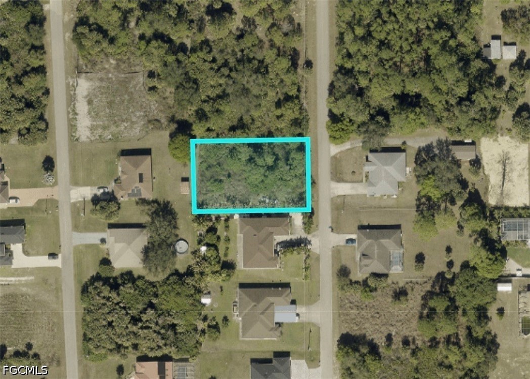 Residential for Sale in Lehigh Acres, photo 2