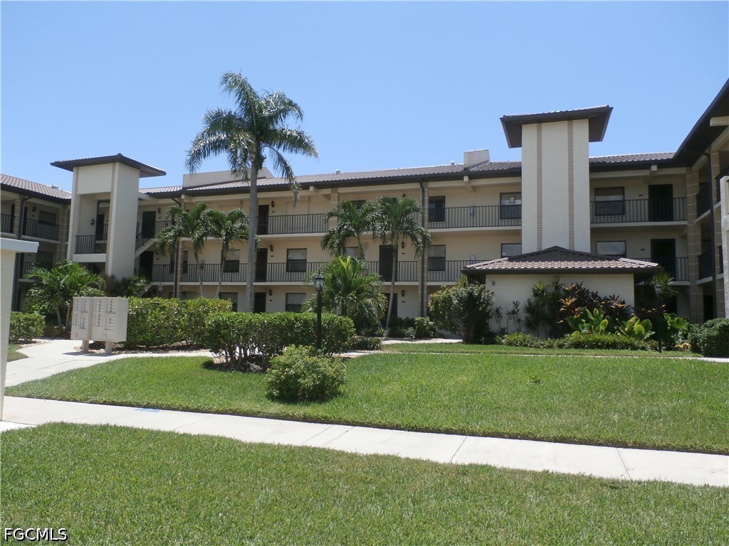 2 Bed Condominium for Sale in Kelly Greens, photo 2