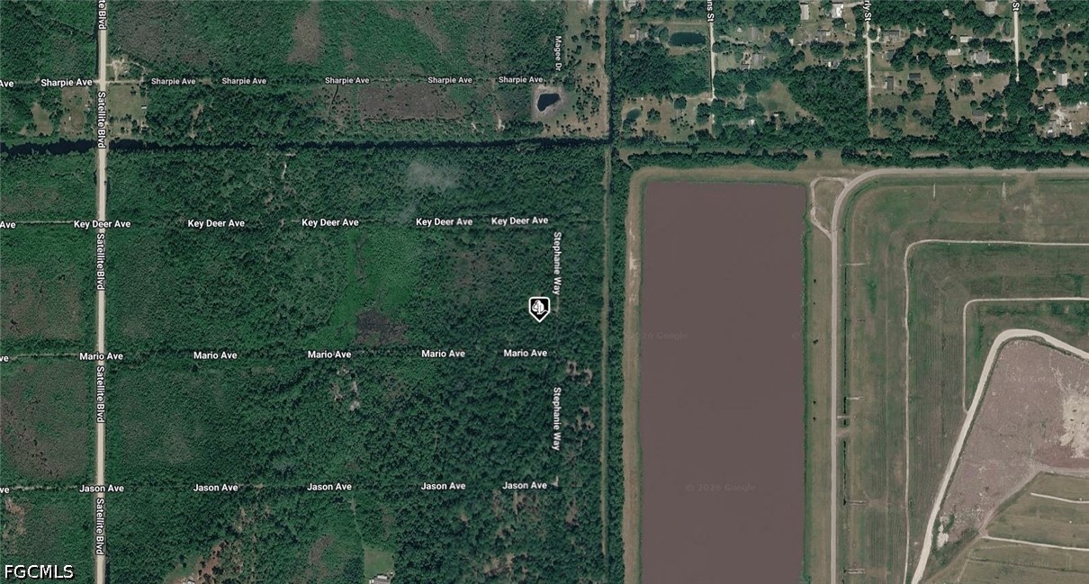 Residential for Sale in Acreage, photo 2