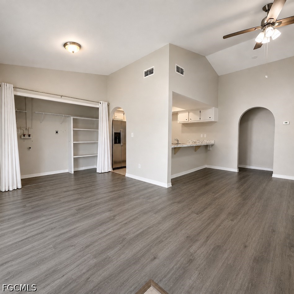 1 Bed Condominium for Sale in Cape Coral, photo 2