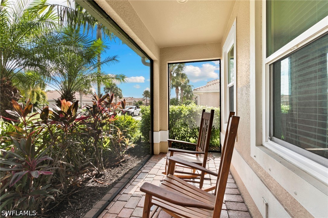 4 Bed Waterfront Home for Sale in Bella Vida, photo 2