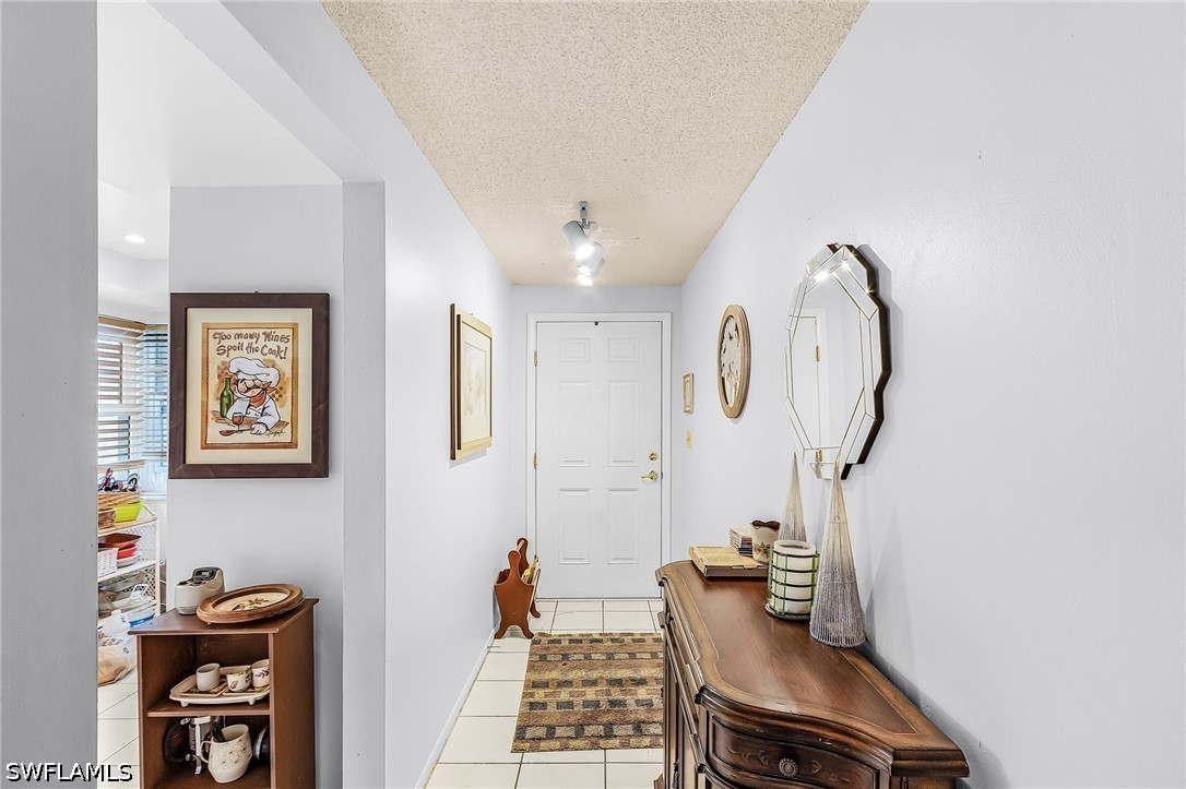 2 Bed Condominium for Sale in Naples, photo 2