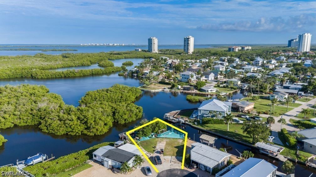 Waterfront Home for Sale in Bonita Springs, photo 2