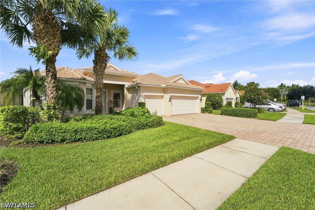 3 Bed Waterfront Home for Sale in Verona Walk, photo 2