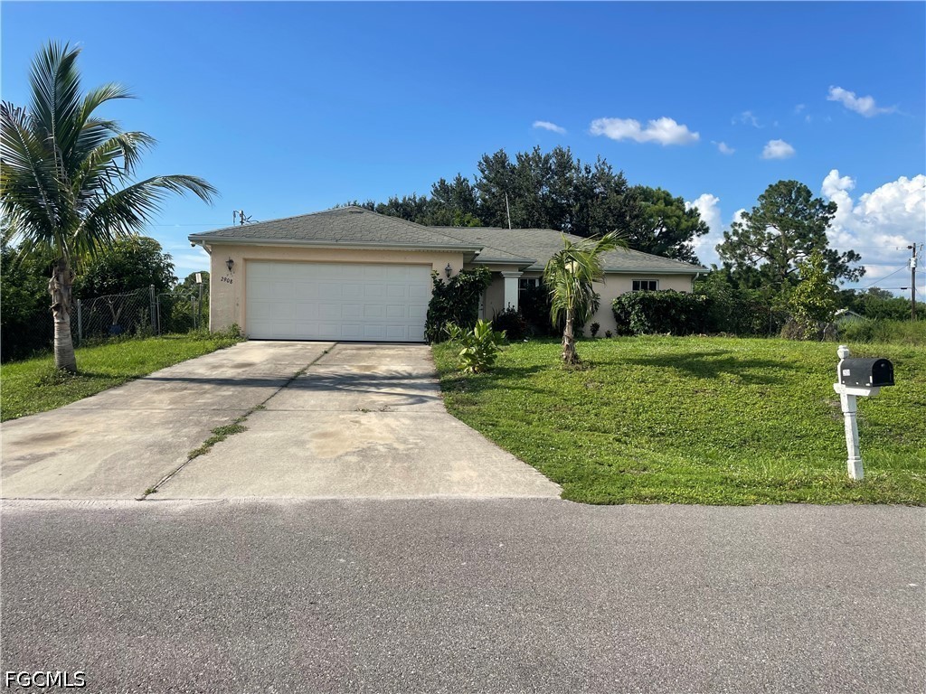 3 Bed SingleFamilyResidence for Sale in Lehigh Acres, photo 2