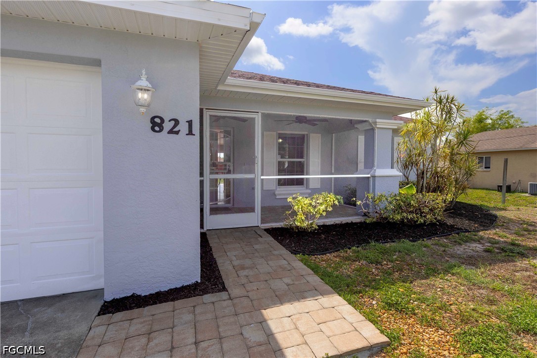 3 Bed SingleFamilyResidence for Sale in Lehigh Acres, photo 2