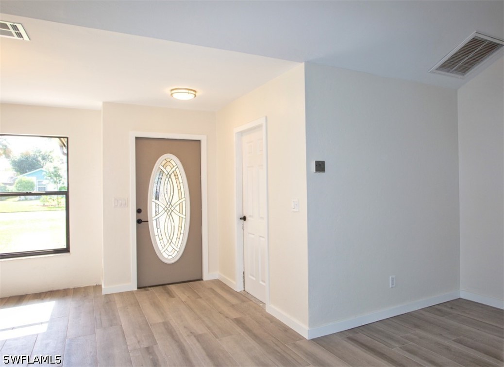 3 Bed Pool Home for Sale in Quail Hollow, photo 2