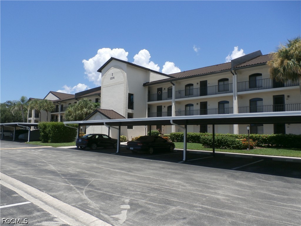 2 Bed Condominium for Sale in Manor, photo 2
