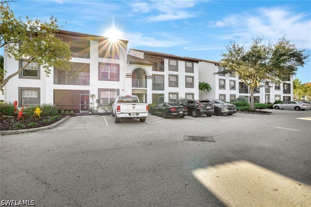 1 Bed Condominium for Sale in Fairway Preserve, photo 2