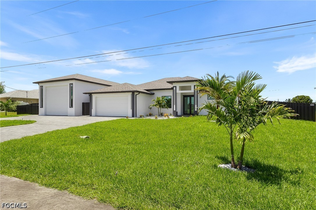 4 Bed Pool Home for Sale in Cape Coral, photo 2