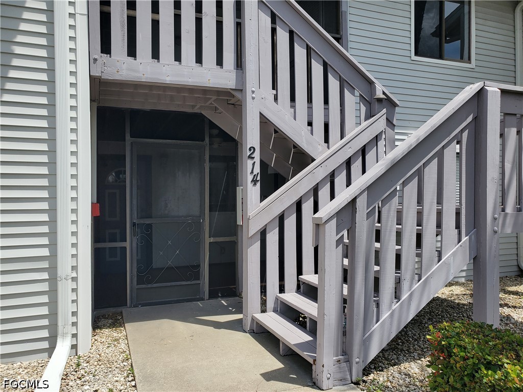 2 Bed Condominium for Sale in North Fort Myers, photo 2