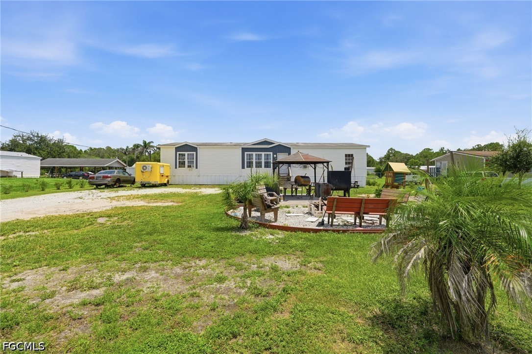 4 Bed ManufacturedHome for Sale in Labelle, photo 2