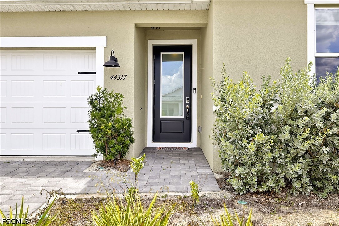 3 Bed Waterfront Home for Sale in Punta Gorda, photo 2