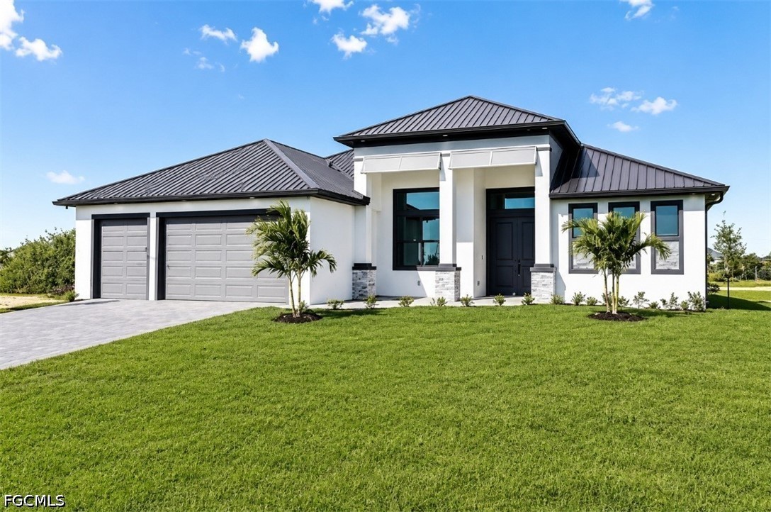 4 Bed Pool Home for Sale in Cape Coral, photo 2