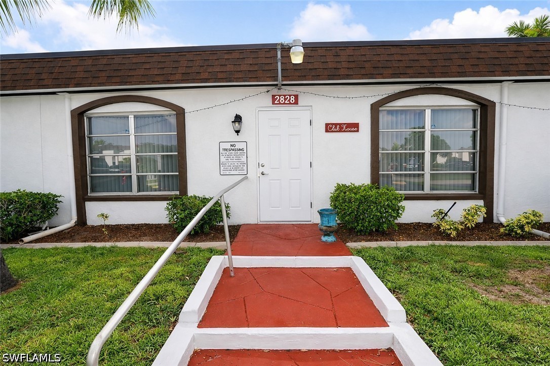 2 Bed Condominium for Sale in Fort Myers, photo 2