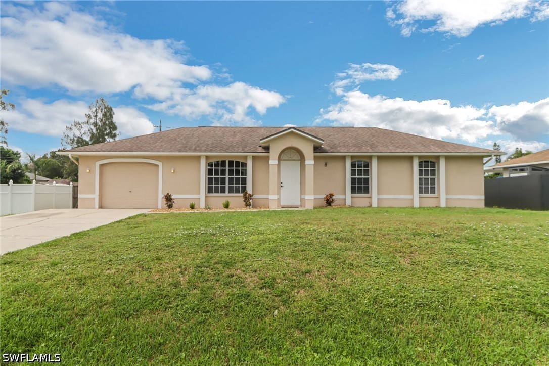 3 Bed SingleFamilyResidence for Sale in San Carlos Park, photo 2