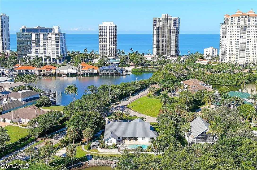 3 Bed Pool Home for Sale in Seagate, photo 2
