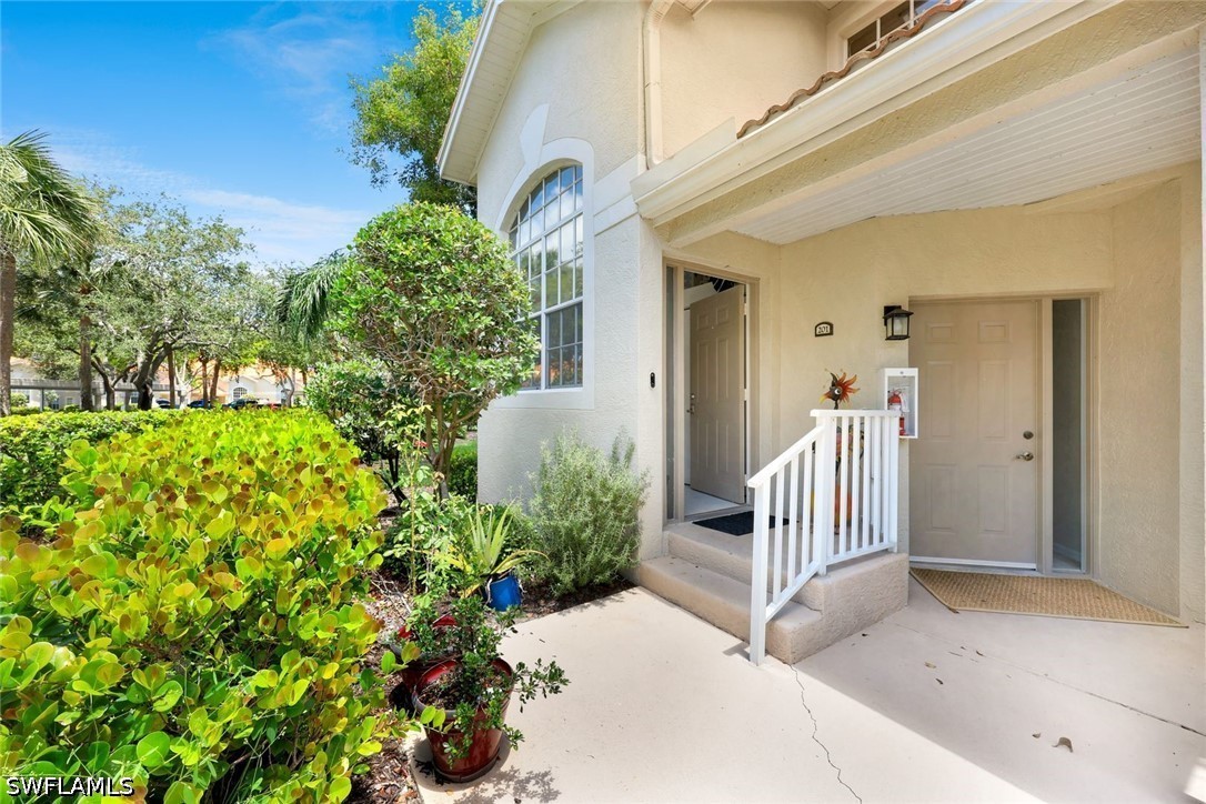 3 Bed Waterfront Home for Sale in Pipers Grove, photo 2