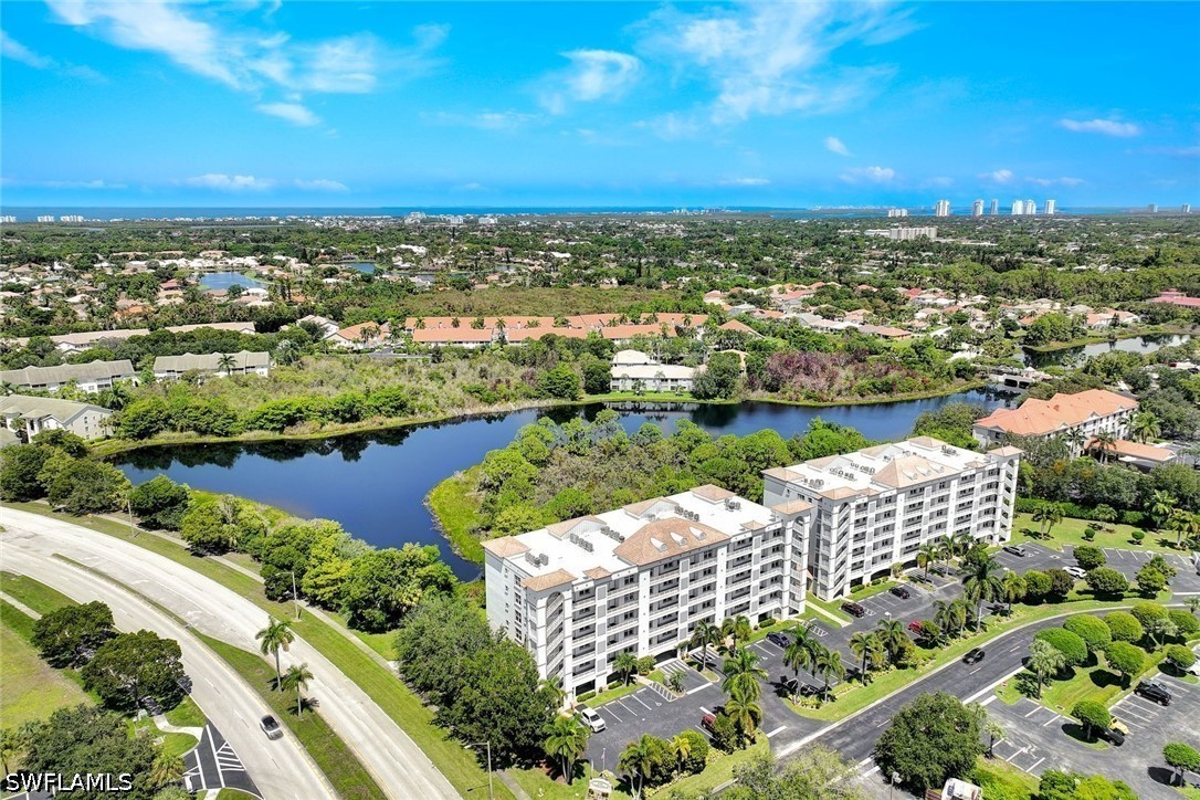 3 Bed Waterfront Home for Sale in The Carlysle, photo 2
