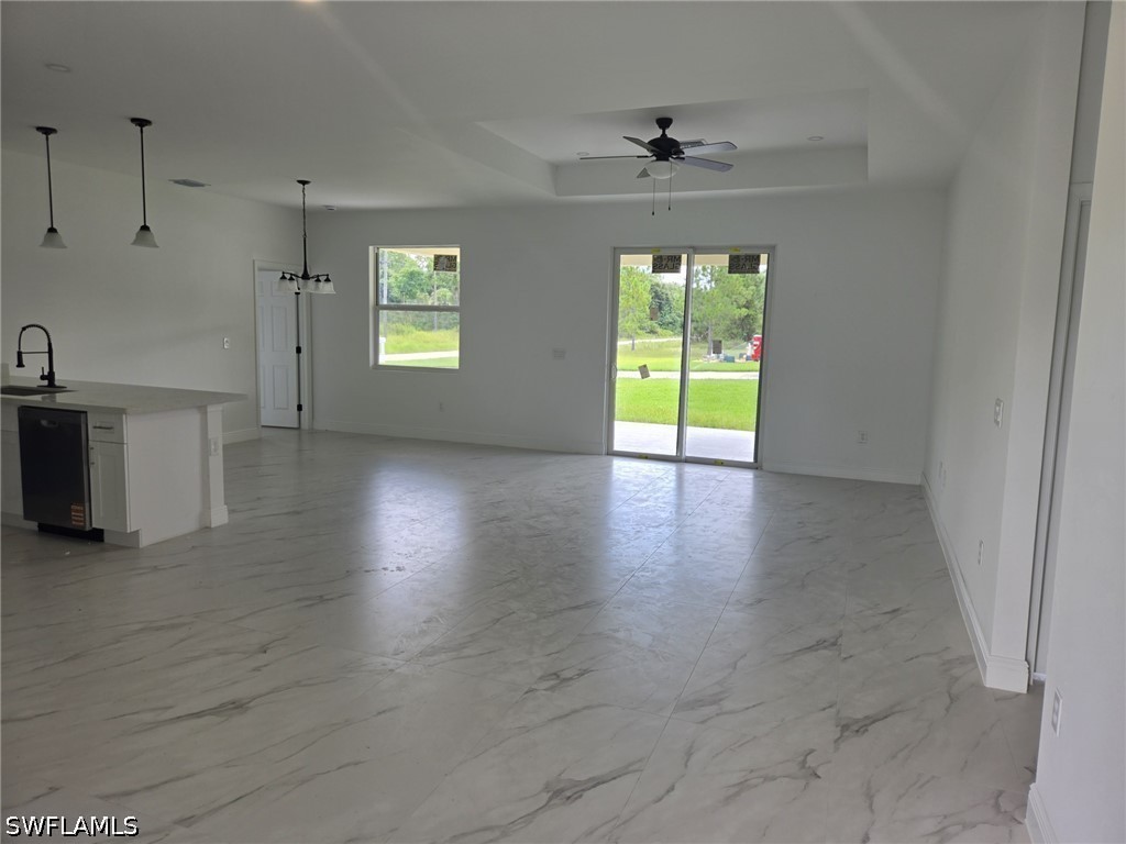 3 Bed Condominium for Sale in Lehigh Acres, photo 2