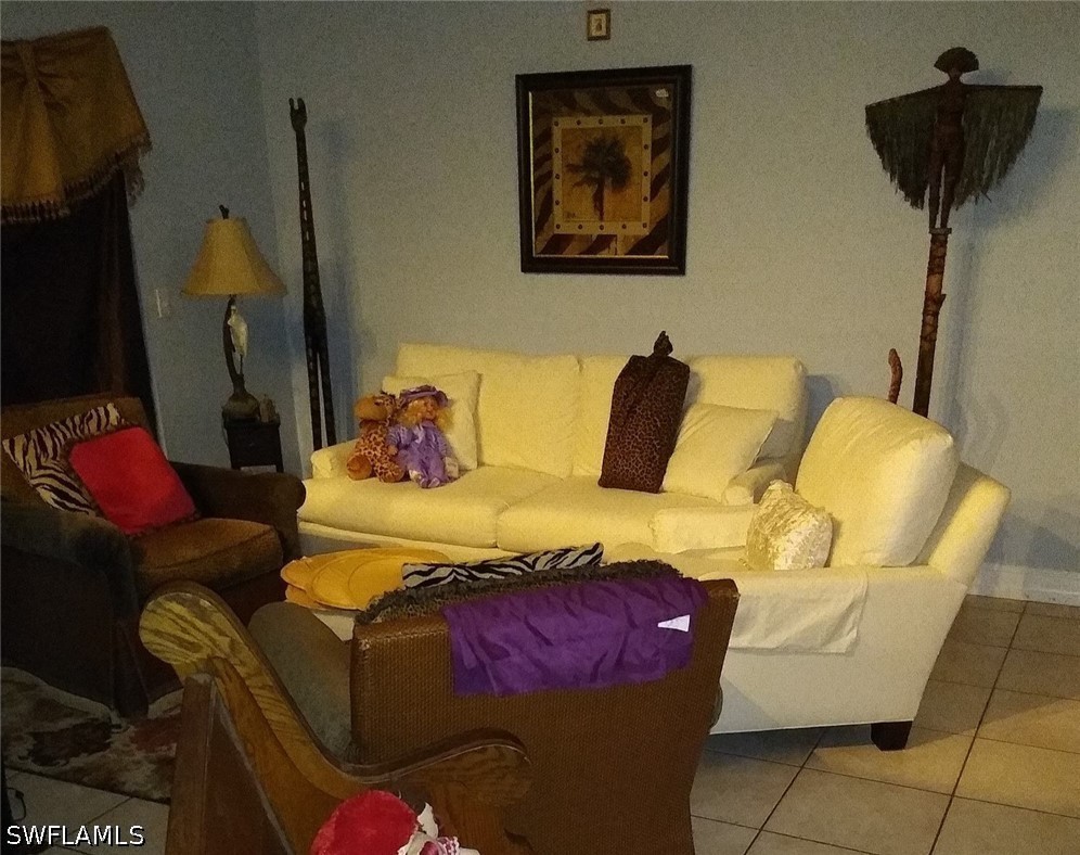 4 Bed Pool Home for Sale in Naples, photo 2