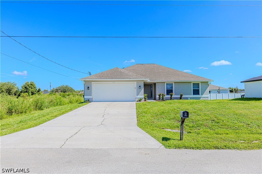 3 Bed SingleFamilyResidence for Sale in Lehigh Acres, photo 2