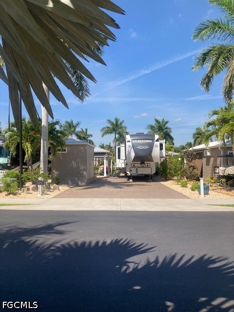 Residential for Sale in Fort Myers, photo 2