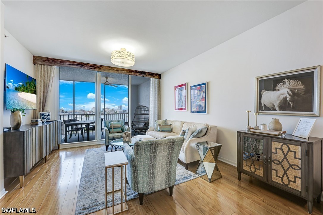 3 Bed Waterfront Home for Sale in Regatta, photo 2