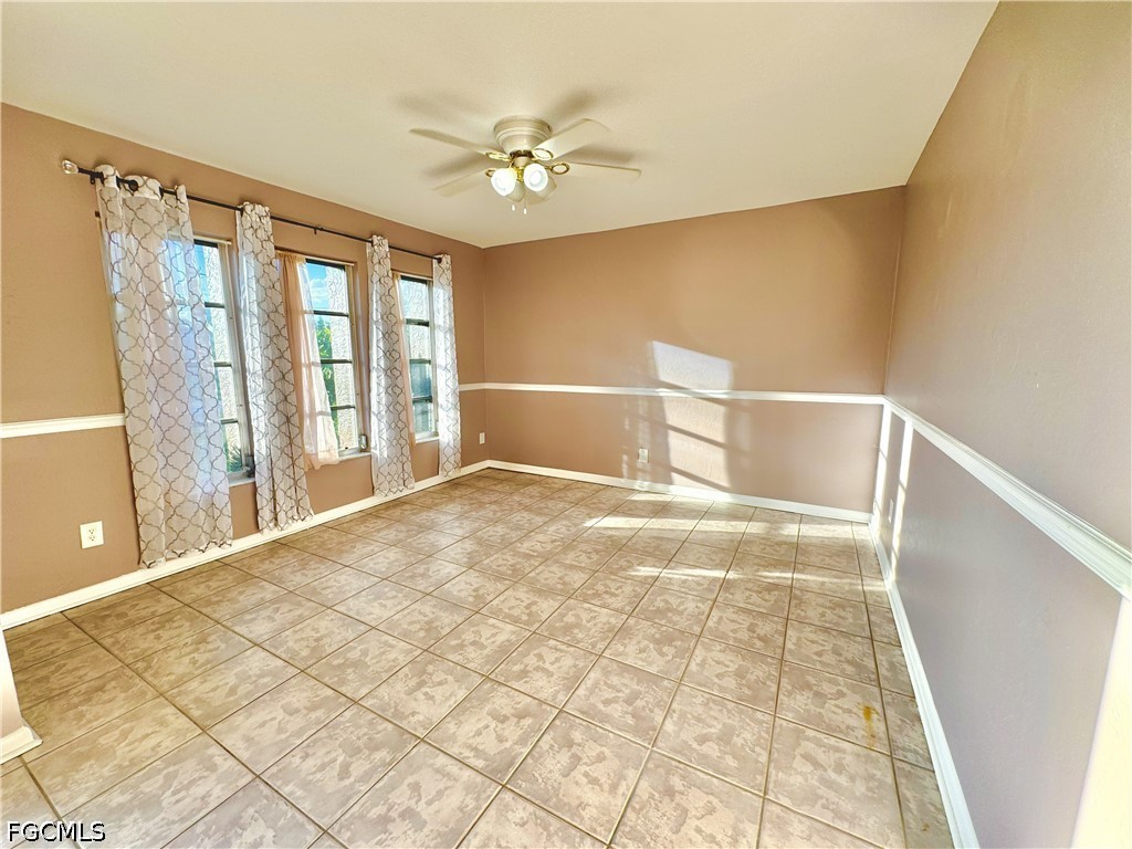 2 Bed Duplex for Sale in Cape Coral, photo 2