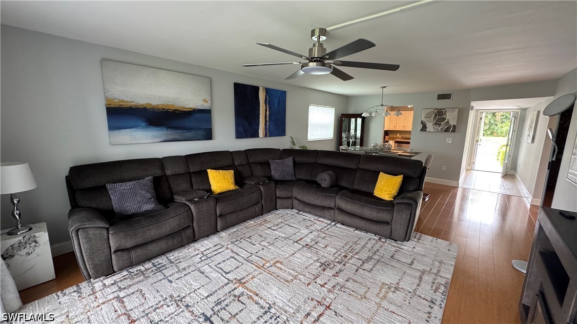 2 Bed Waterfront Home for Sale in Naples, photo 2
