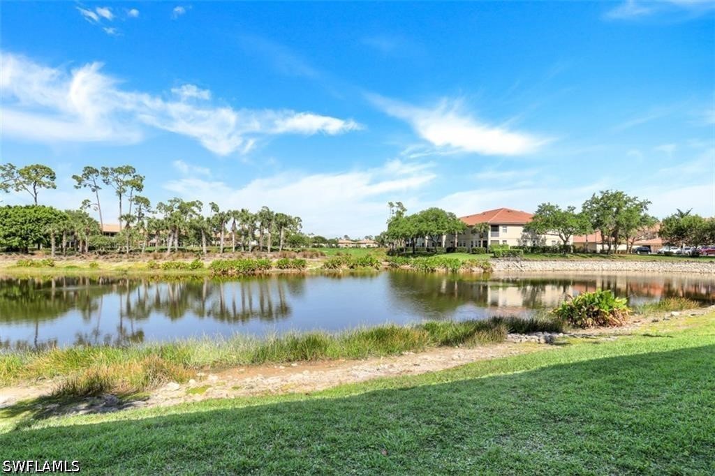 3 Bed Condominium for Sale in Naples, photo 2