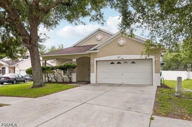 3 Bed SingleFamilyResidence for Sale in Temple Terrace, photo 2