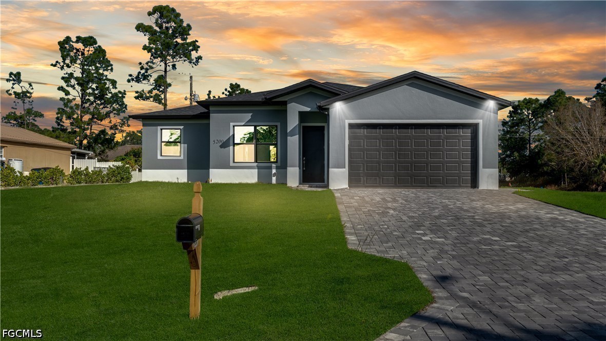 3 Bed SingleFamilyResidence for Sale in Lehigh Acres, photo 2