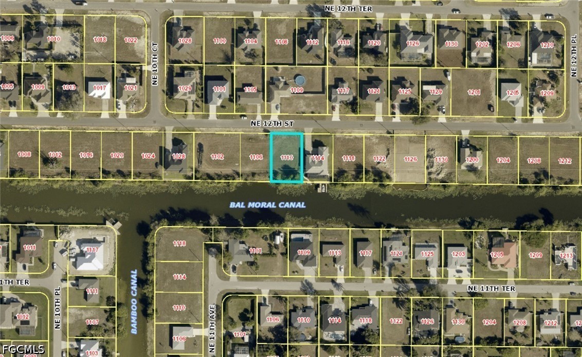 Waterfront Home for Sale in Cape Coral, photo 2