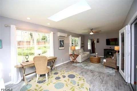 3 Bed SingleFamilyResidence for Sale in Casselberry, photo 2