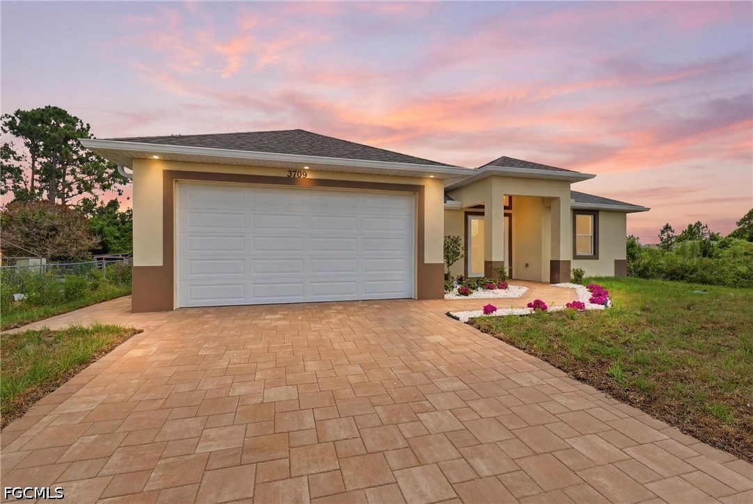 3 Bed SingleFamilyResidence for Sale in Lehigh Acres, photo 2