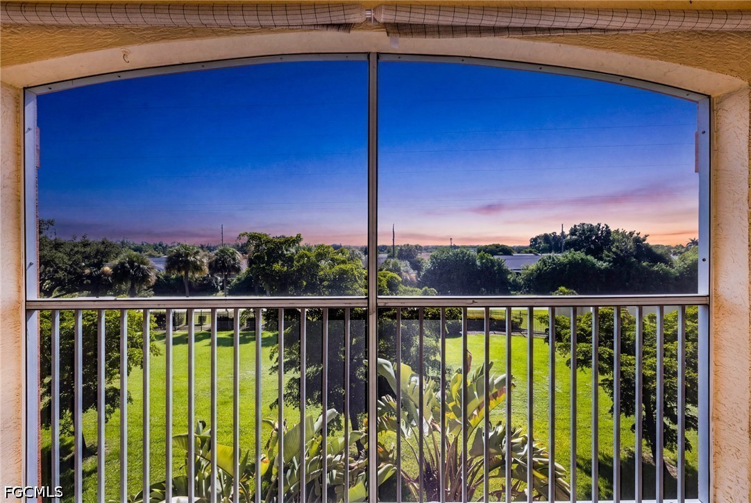2 Bed Condominium for Sale in Tuscany Gardens, photo 2