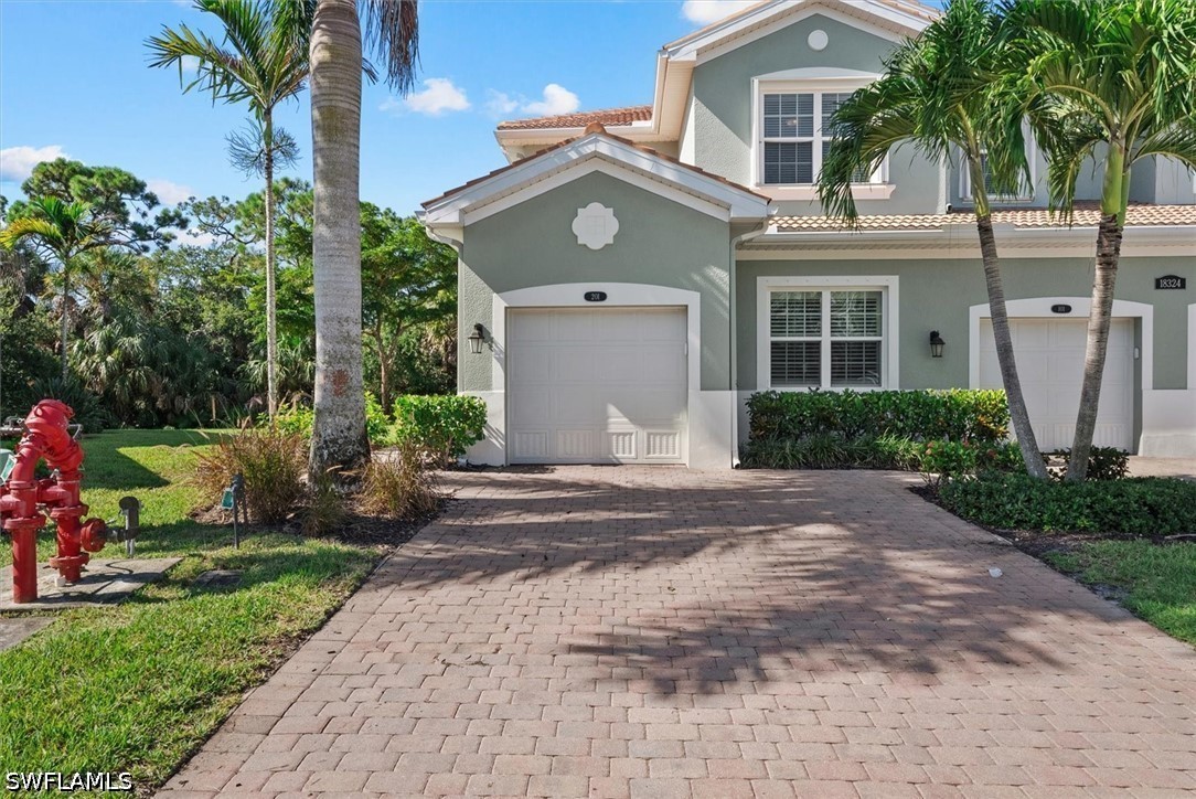 3 Bed Condominium for Sale in Fort Myers, photo 2