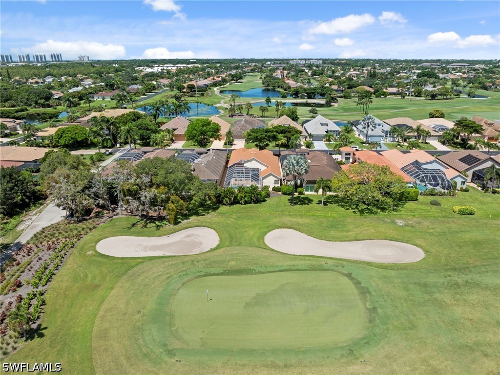 3 Bed Pool Home for Sale in Lake Club, photo 2