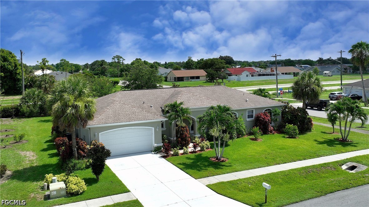 4 Bed Pool Home for Sale in Bethany Trace, photo 2
