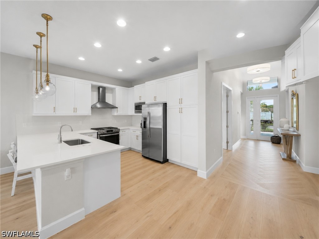 3 Bed Waterfront Home for Sale in Estero, photo 2
