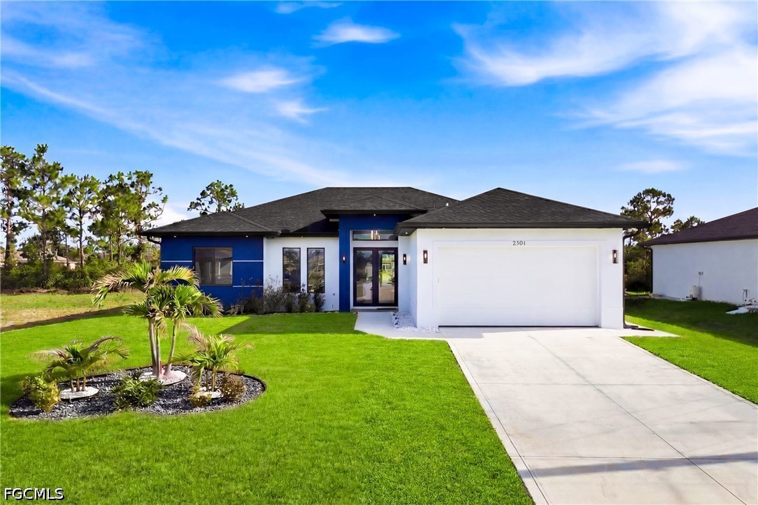 4 Bed Waterfront Home for Sale in Cape Coral, photo 2