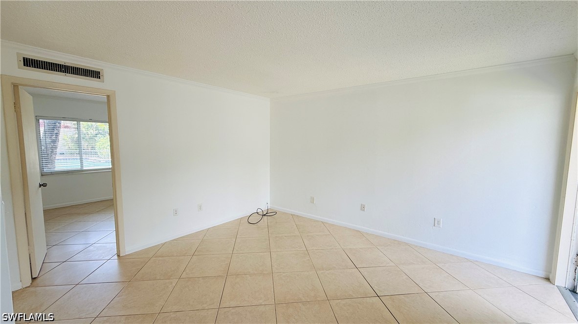 1 Bed Condominium for Sale in Royal Palm Point, photo 2