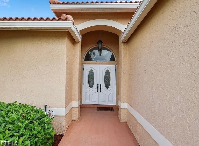3 Bed Pool Home for Sale in Parkland, photo 2