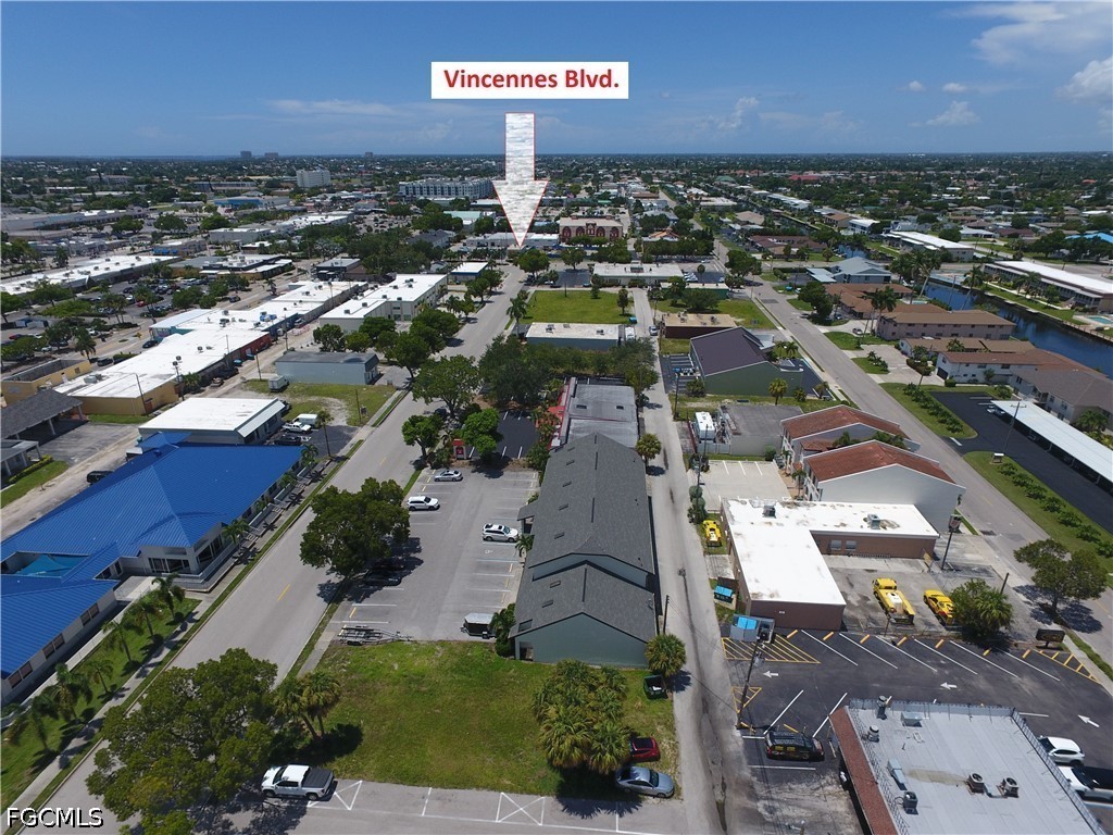 Office for Sale in Cape Coral, photo 2