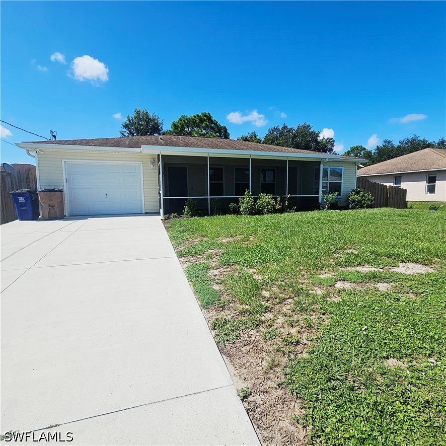 3 Bed SingleFamilyResidence for Sale in Lehigh Acres, photo 2